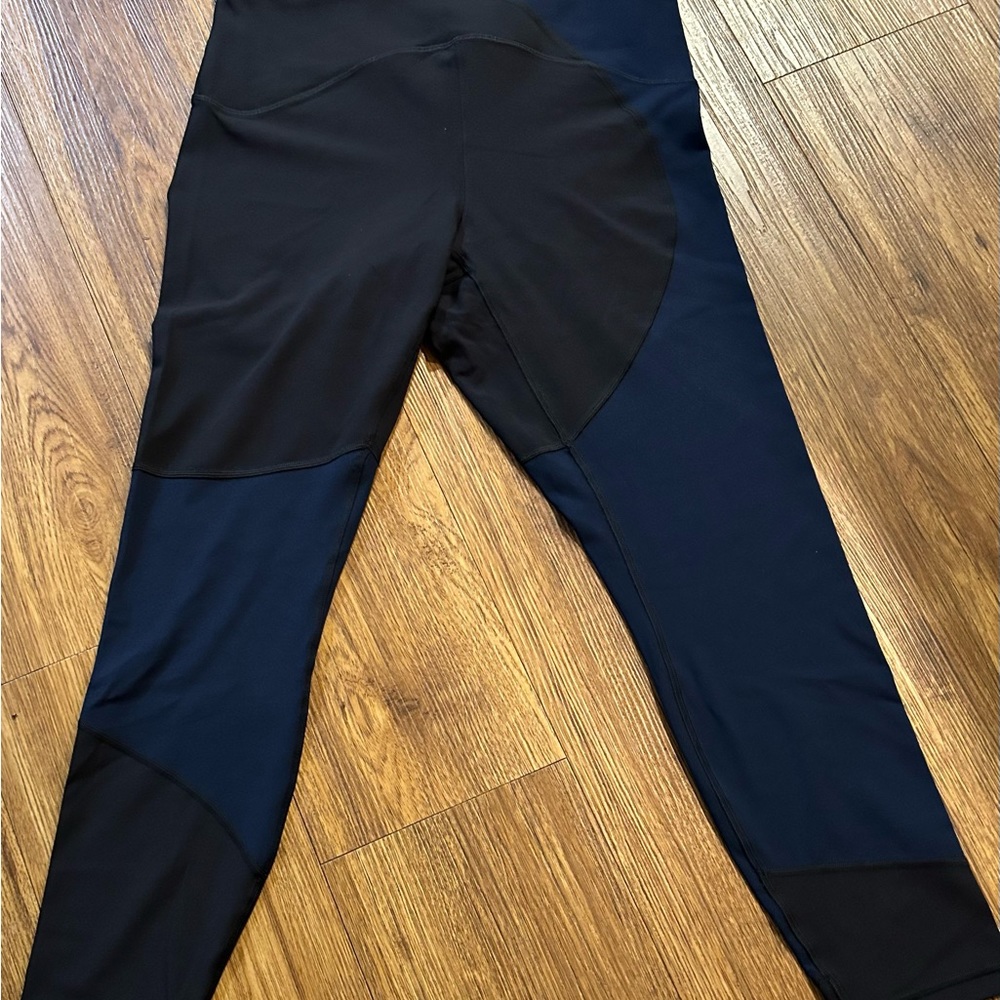 Lululemon Nulu Colour Block High Rise Tight 25”